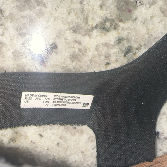 REEF Beachy size1 Child Fisherman Sandal,Water Friendly, Adjustable Velcro Strap - Picture 5 of 5